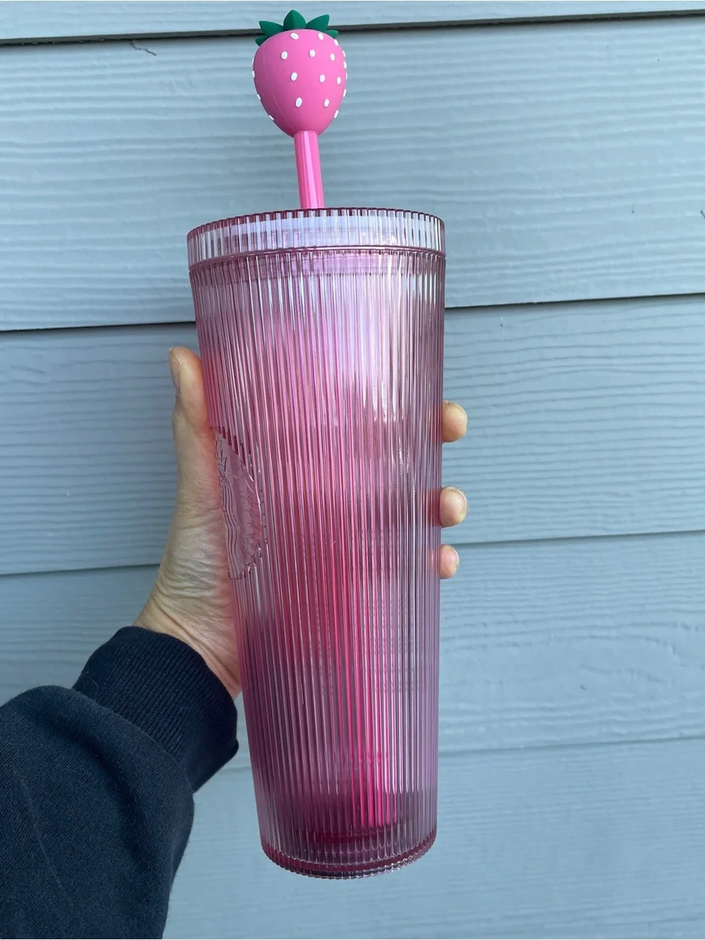 Starbucks 2026 Pink Drink Pleated Cold Venti Cup Strawberry Topper 24 OZ *NEW*